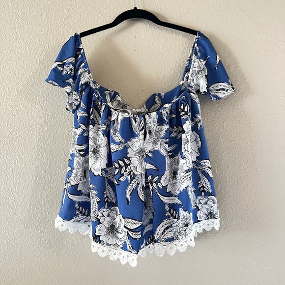 NEW Lovers + Friends Life's a beach floral top - Picture 2 of 11